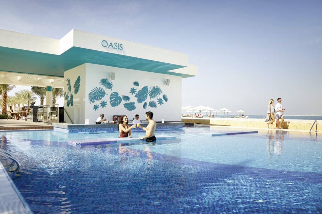 Riu Dubai Swim-up bar